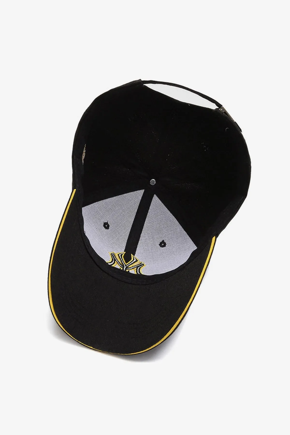 Black Contrast Embroidered Cap - W23 - MCP060R