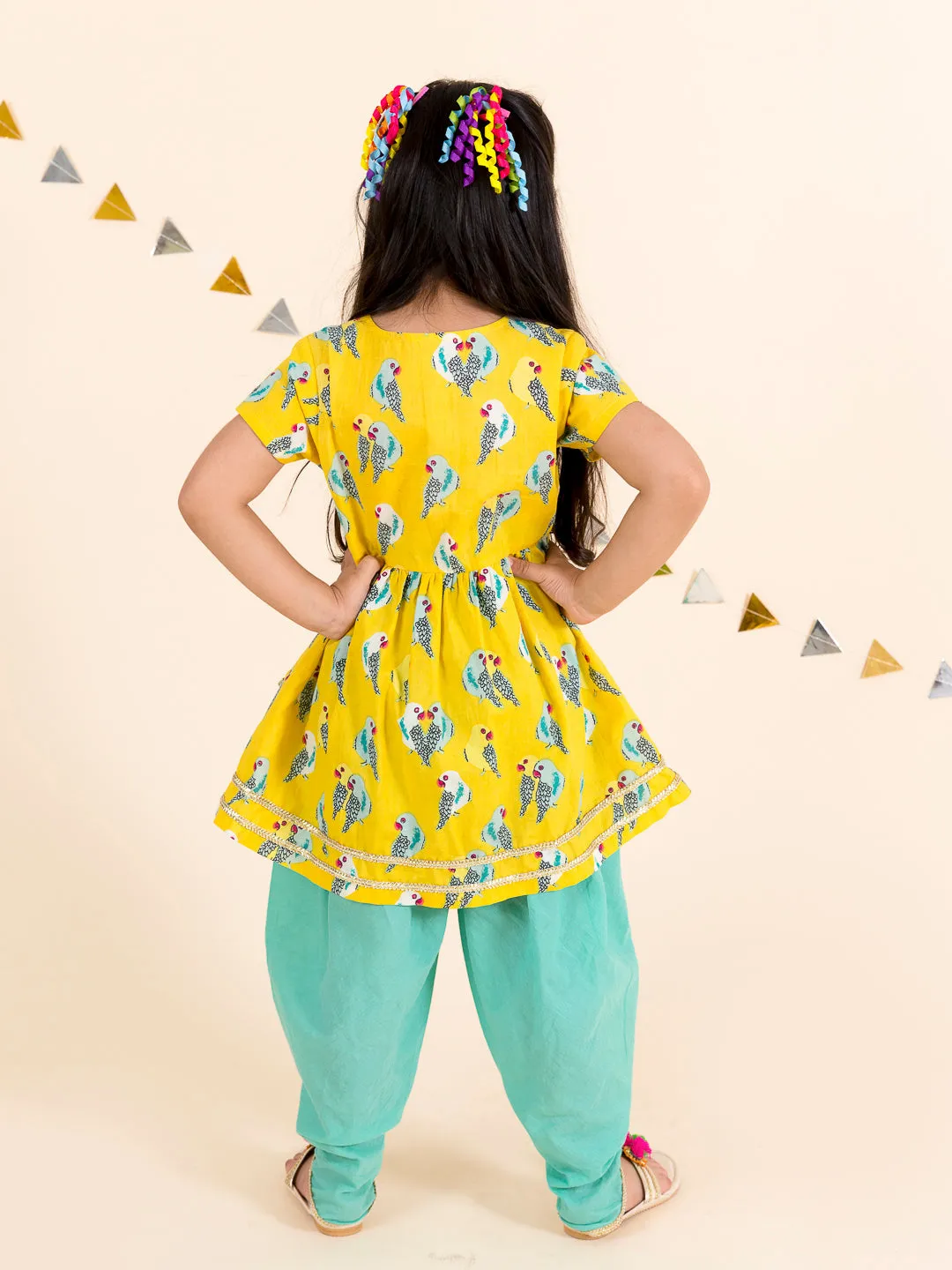 Girls Yellow Floral Printed Empire Pure Cotton Kurti with Dhoti Pants (Dh-Parrots)