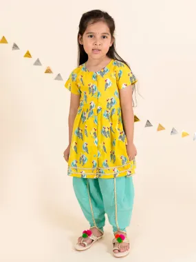 Girls Yellow Floral Printed Empire Pure Cotton Kurti with Dhoti Pants (Dh-Parrots)