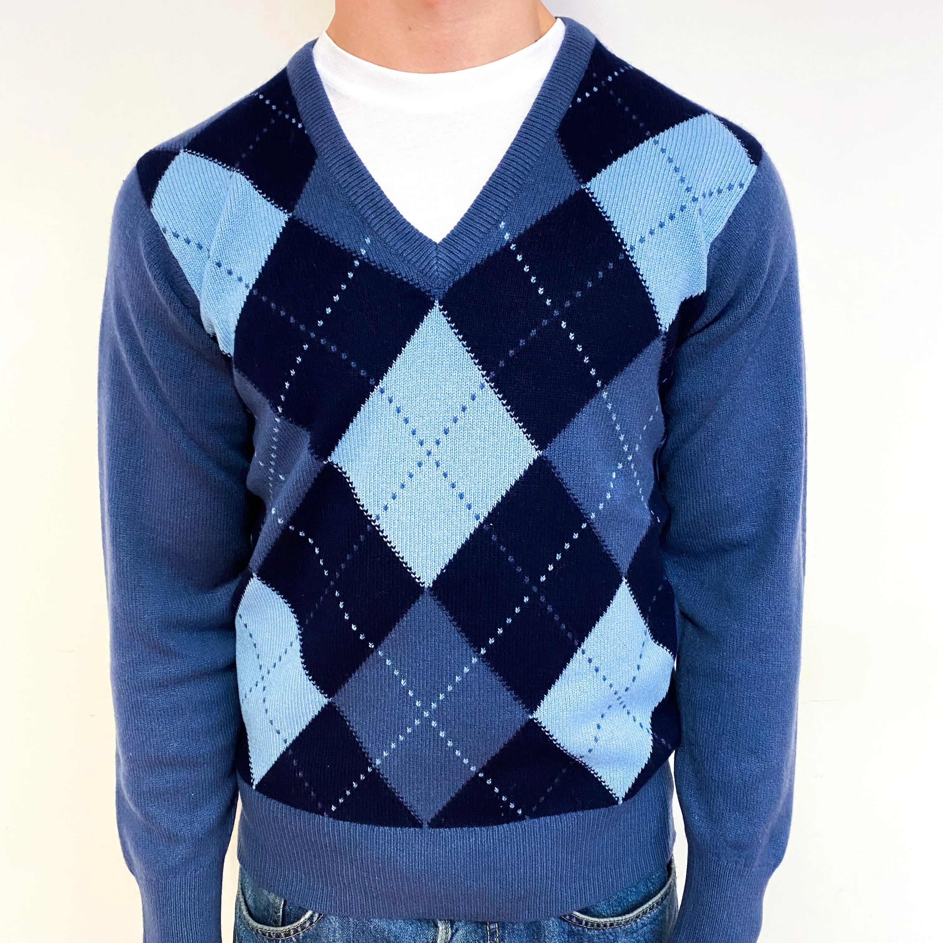 Men's Scottish Stone Blue Diamond Cashmere V-Neck Jumper Small