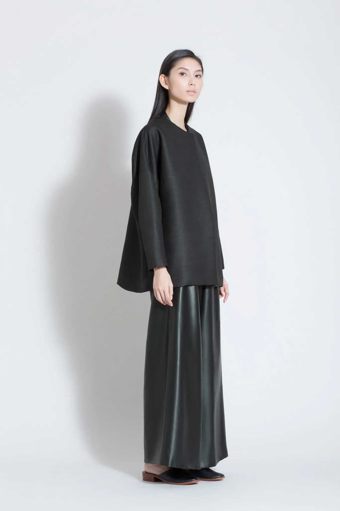 Mosaic Dropped Sleeve Mollis Black Silk Jacket