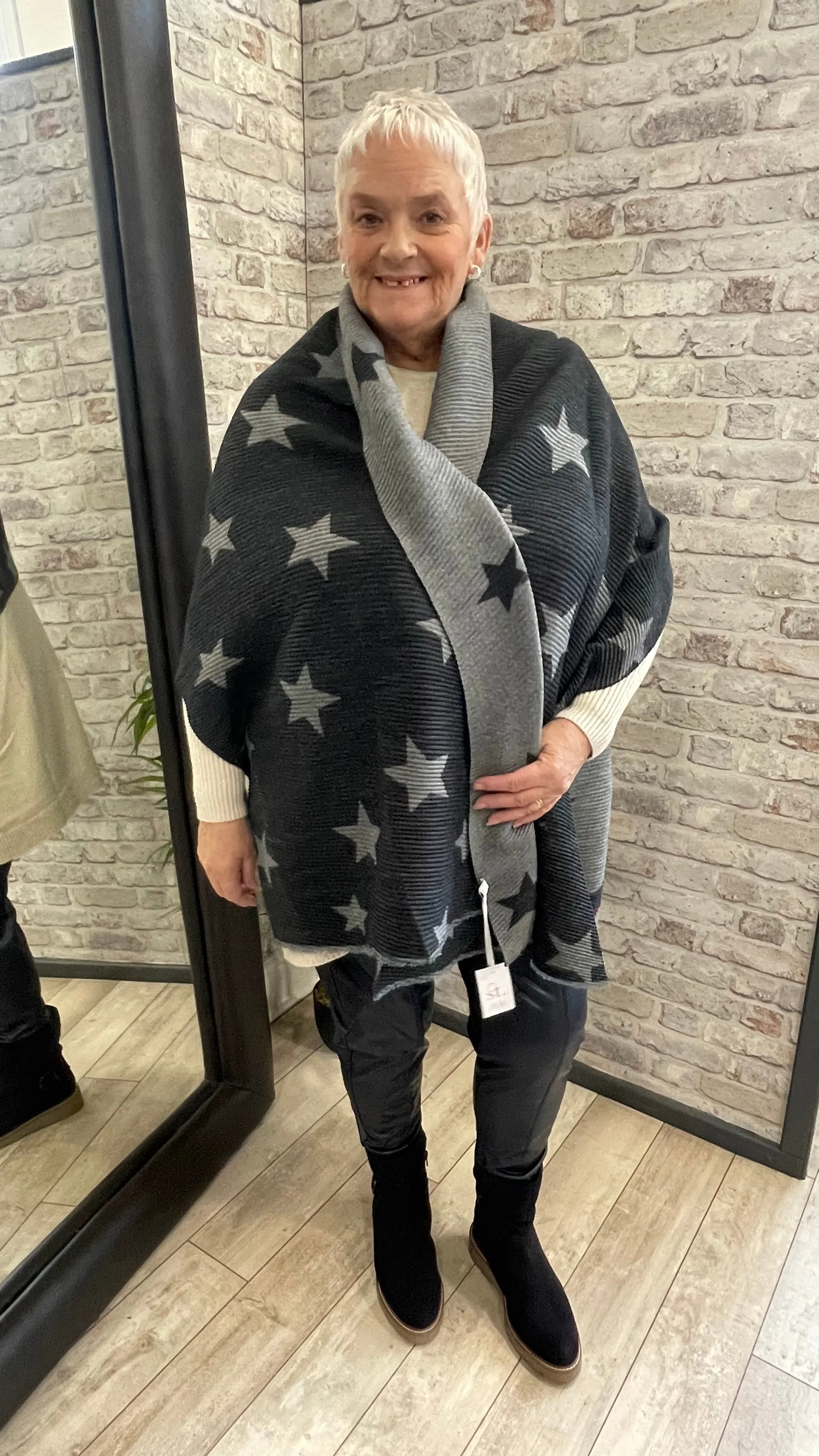 Pleated Star Scarf