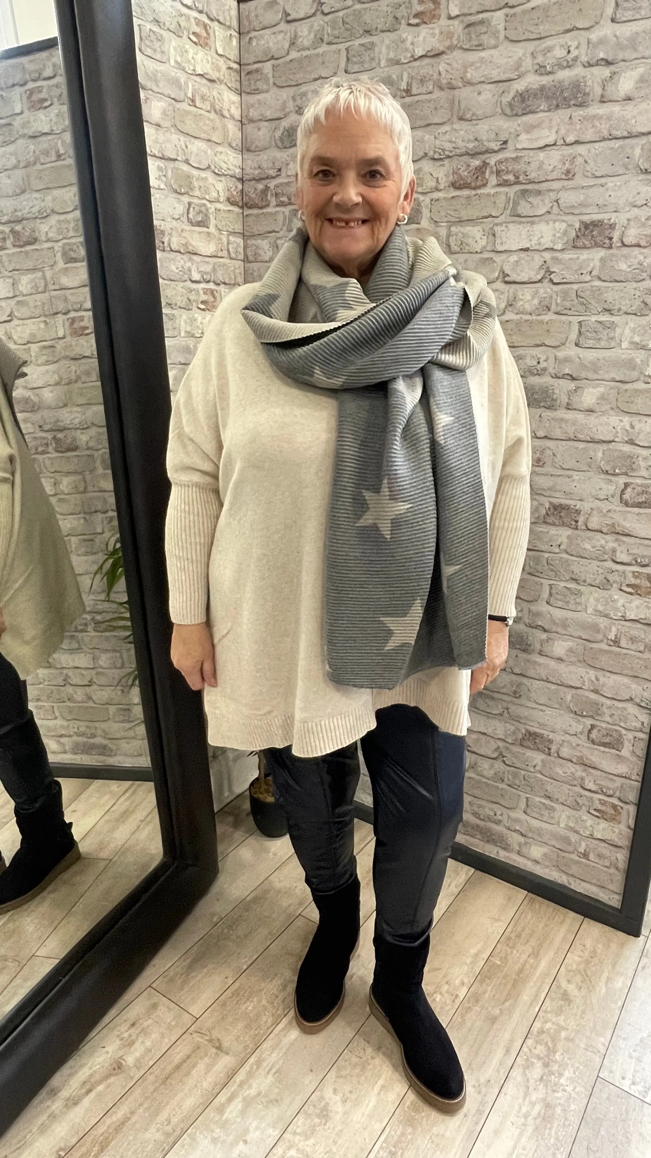 Pleated Star Scarf