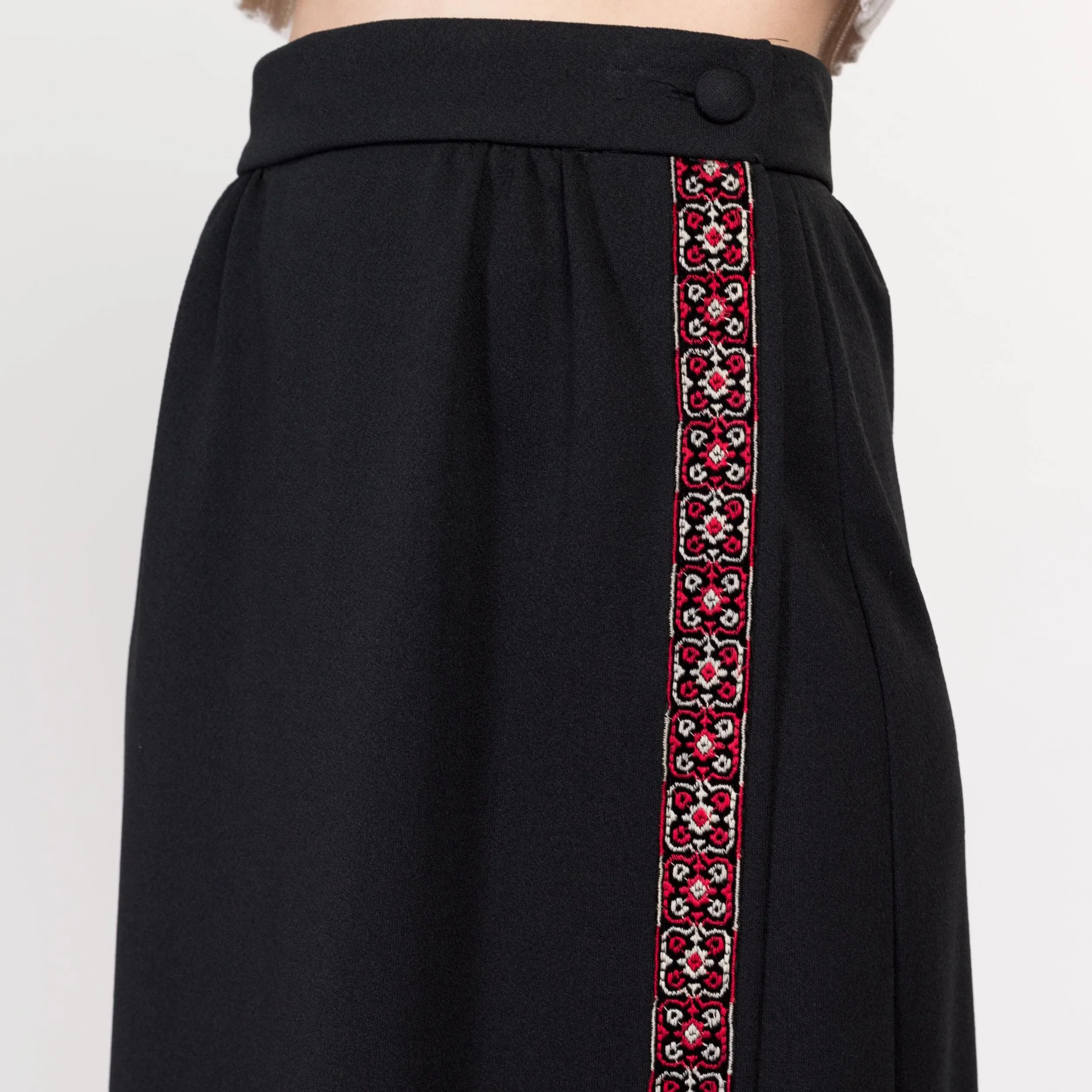 Small 70s Black Embroidered Maxi Wrap Skirt 26.5"