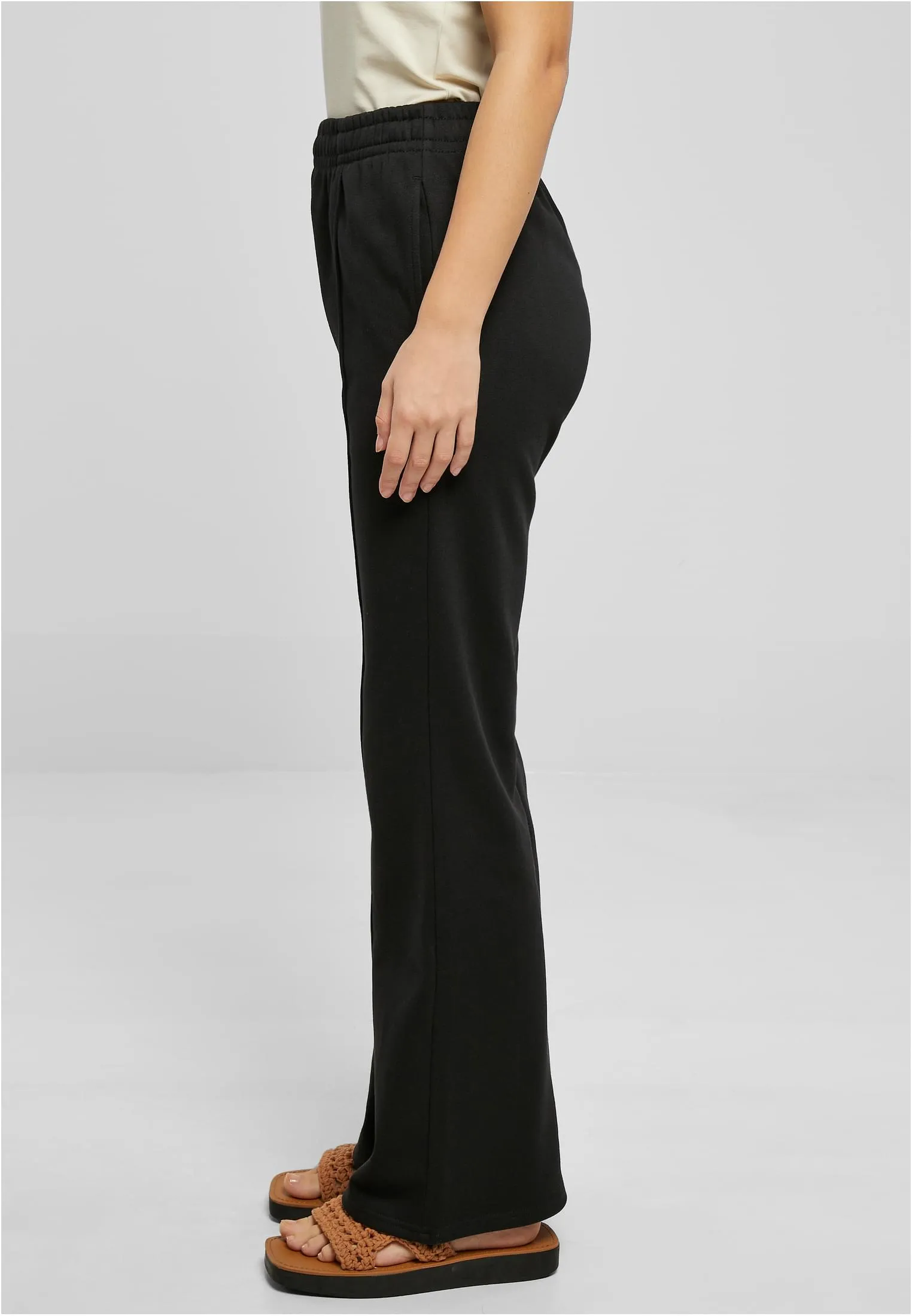 UC Flared Pin Tuck Terry Pants