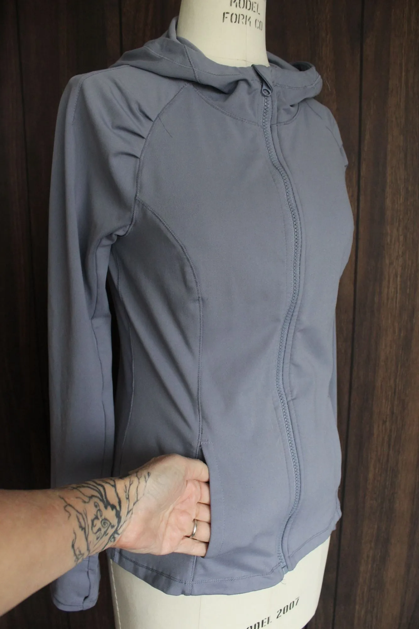 Yogalicious Womens Jacket, Purple Blue, Size Small, Hooded, Pockets, Thumb Hole