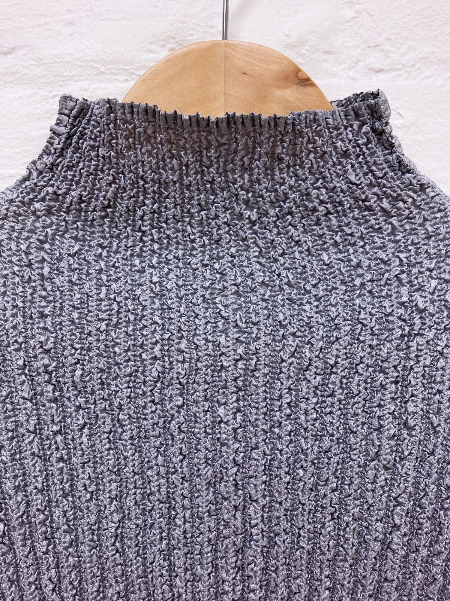 Yoshiki Hishinuma Peplum grey wrinkled polyester turtleneck - size 1 S